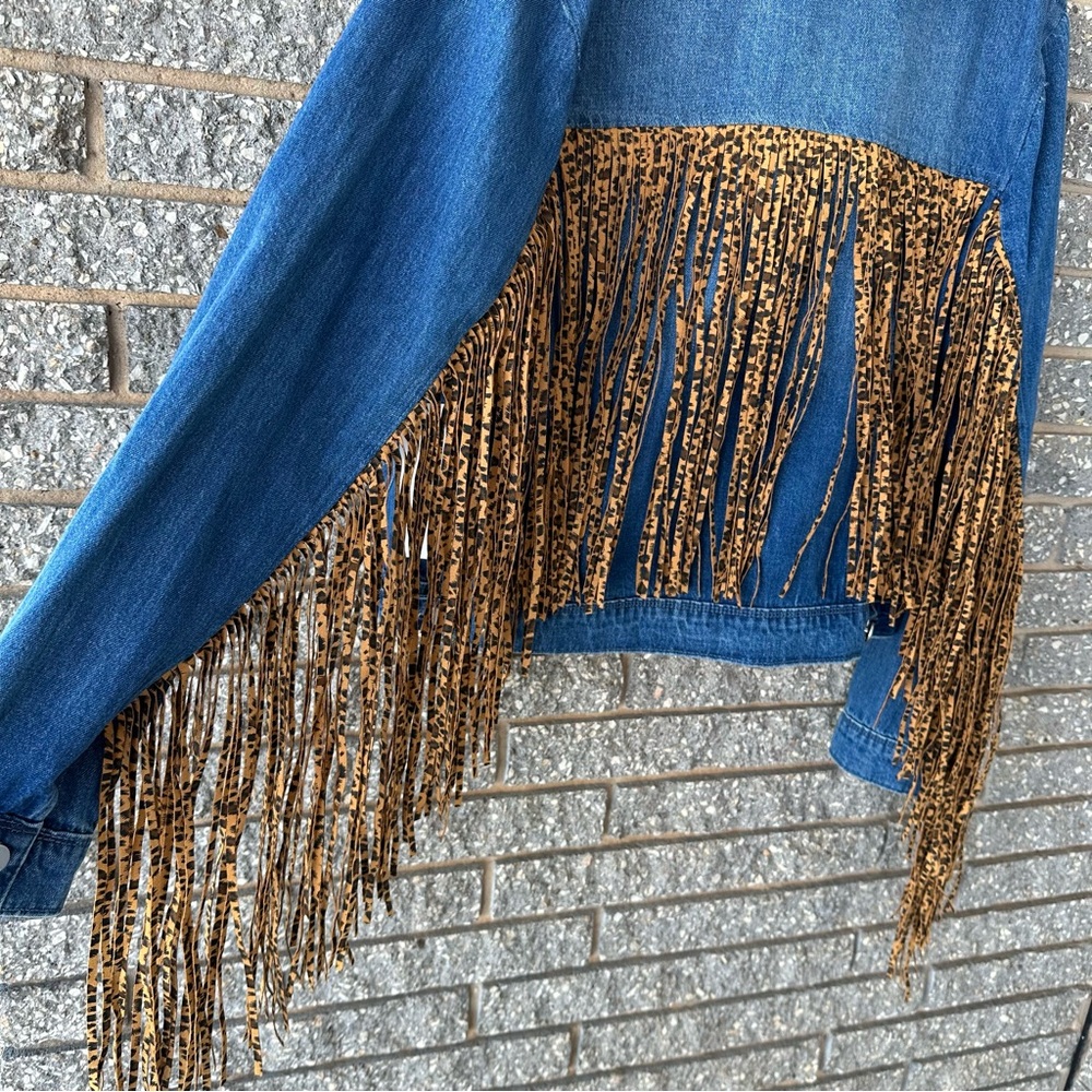 NWT Women’s Scully Fringe Cotton Blend Leopard Cheetah Western Denim Jacket XL - Picture 11 of 13
